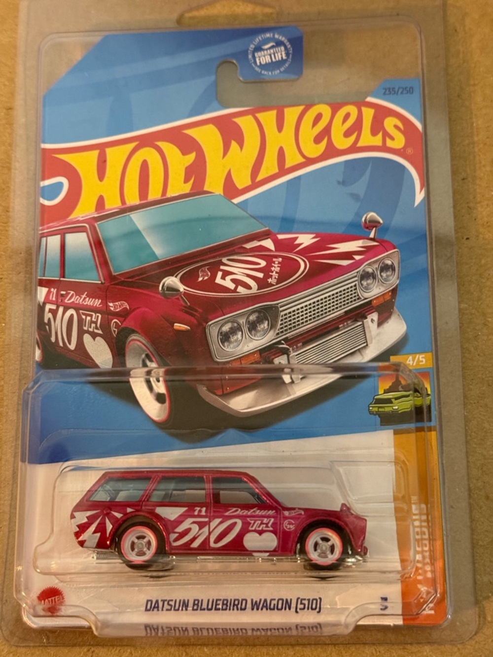 Supera Treasure Hunt Hot Wheels Datsun Bluebird Wagon 510  - With Protector!